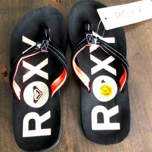 Roxy flip flops